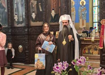 Цветелина Делова с отличие в Националния конкурс „Моят небесен покровител / Моят небесен храм“.