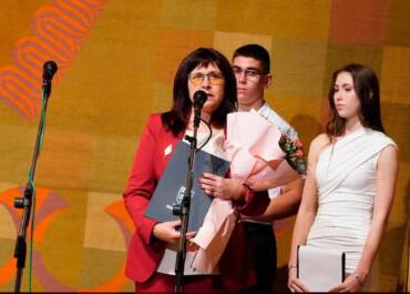 Иванка Талева-Мазнекова бе удостоена с отличието „Учител на годината в гимназиален етап“