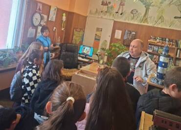 📚 Понякога една басня ни учи повече от хиляди думи! 💚